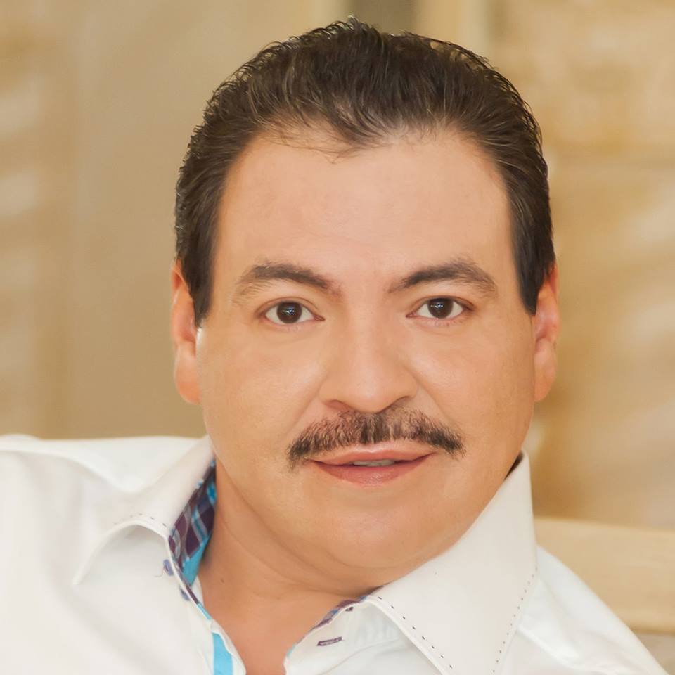 JULIO PRECIADO NECESITA UN TRASPLANTE DE RIÑÓN
