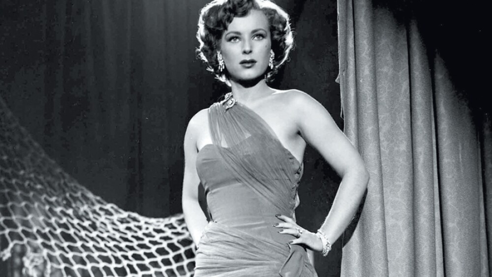 7.- Miroslava