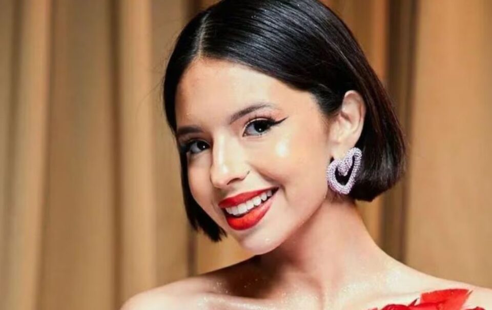 Ángela Aguilar, homenajeada por ser digna representante de la música regional mexicana