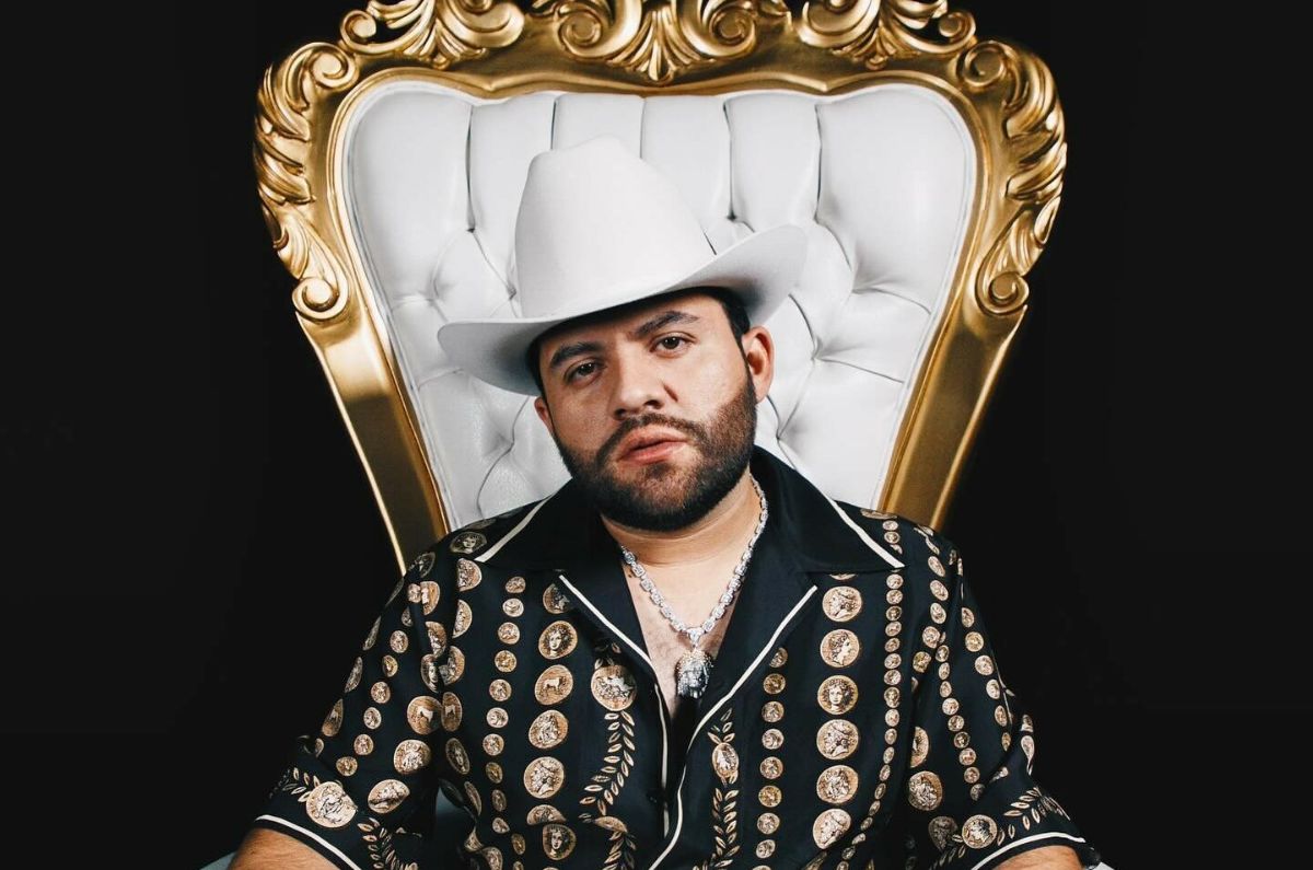 Luis R Conriquez