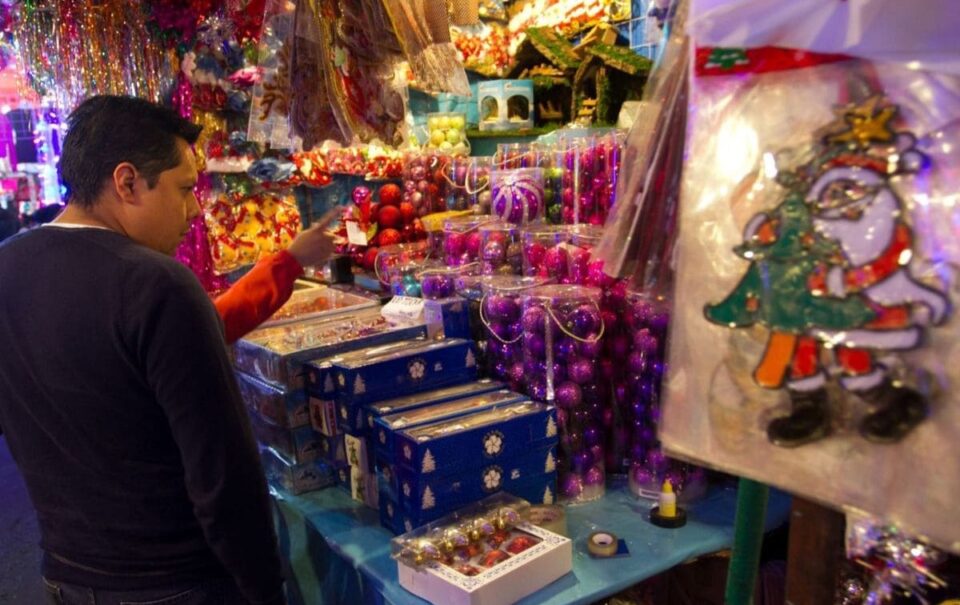Ahorra para Navidad, conoce la tienda más grande y barata