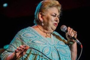 Muere Paquita la del Barrio, ícono de la música mexicana