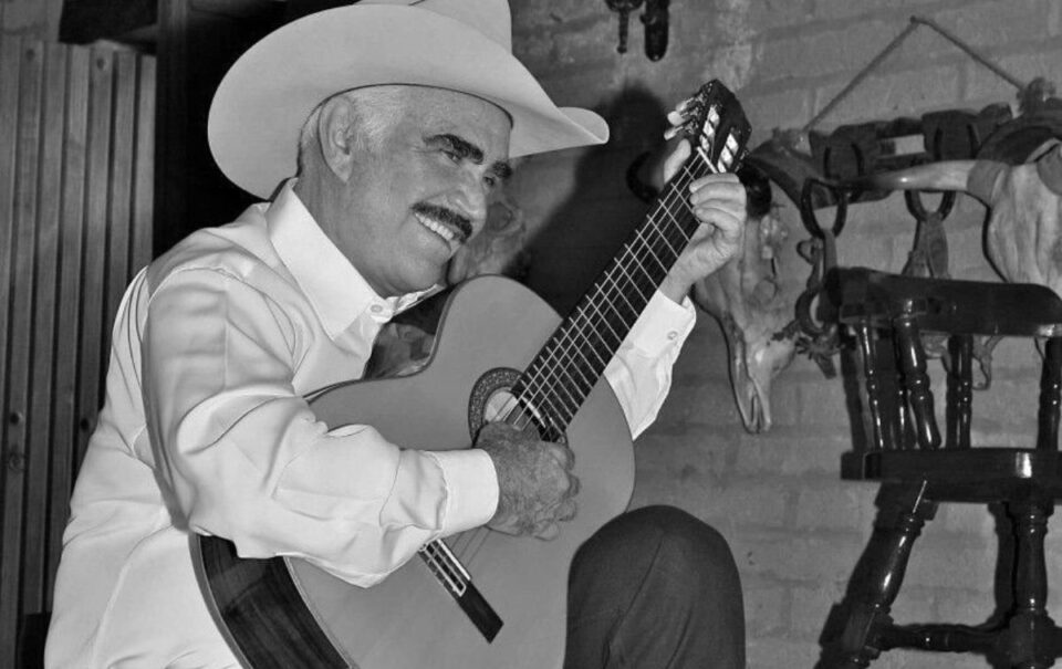 5 canciones de Vicente Fernández para pistear en cualquier momento